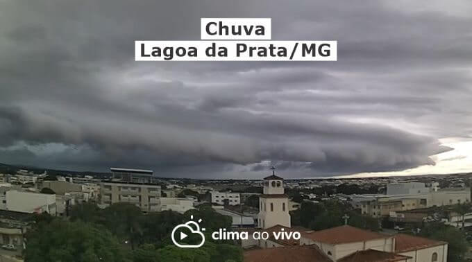 3 Câmeras registraram a formação de chuva intensa em Lagoa da Prata MG